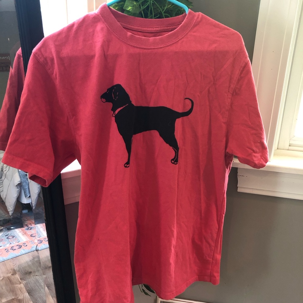 The Black Dog T-Shirt (pink)